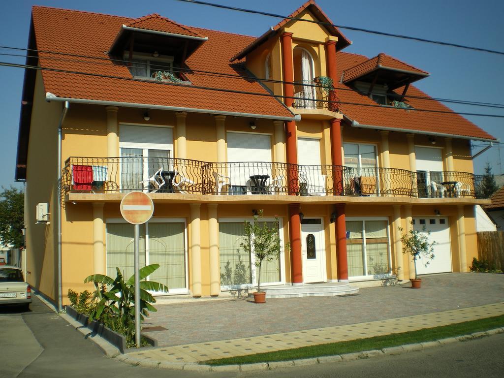 Mediterran-Apartmanok-Harkany Exterior photo